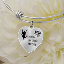 Load image into Gallery viewer, &quot;She Believed She Could So She Did&quot; Heart Bangle Bracelet
