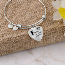 Load image into Gallery viewer, &quot;She Believed She Could So She Did&quot; Heart Bangle Bracelet
