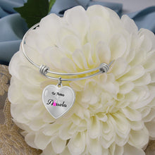 Load image into Gallery viewer, &quot;Te Amo Abuela&quot; Heart Bangle Bracelet
