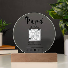 Load image into Gallery viewer, &quot;Papá Te Amo&quot; Acrylic Plaque With Song QR Code
