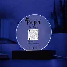 Load image into Gallery viewer, &quot;Papá Te Amo&quot; Acrylic Plaque With Song QR Code
